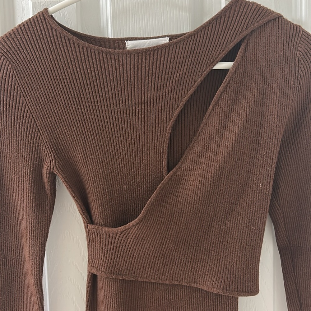Olive & Oak Cut-Out Body-con Dress - Picture 3 of 9